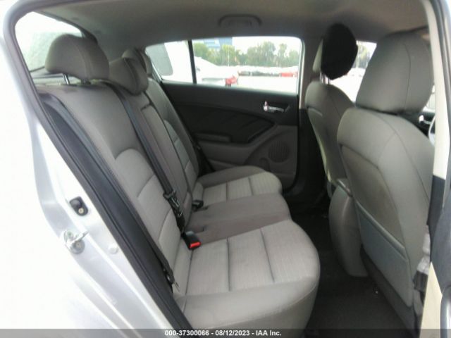 KNAFX5A85F5350675 KIA Forte 5-door Ex