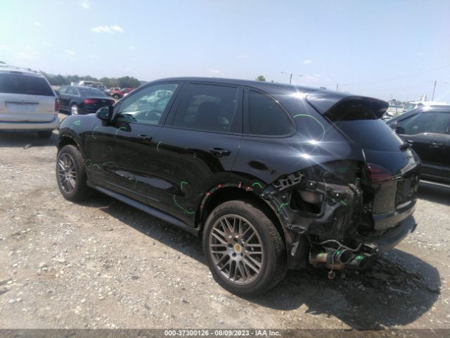 2016 PORSCHE CAYENNE WP1AD2A22GLA77934 Photo 2