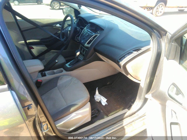 1FADP3F23EL429944 Ford FOCUS SE