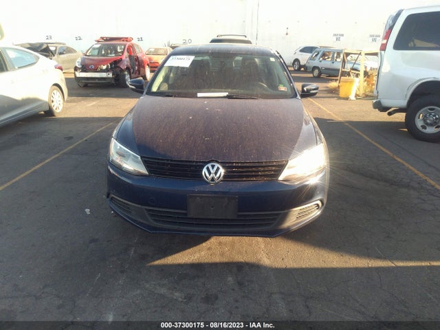 3VWD17AJ0EM436511 Volkswagen Jetta Sedan Se