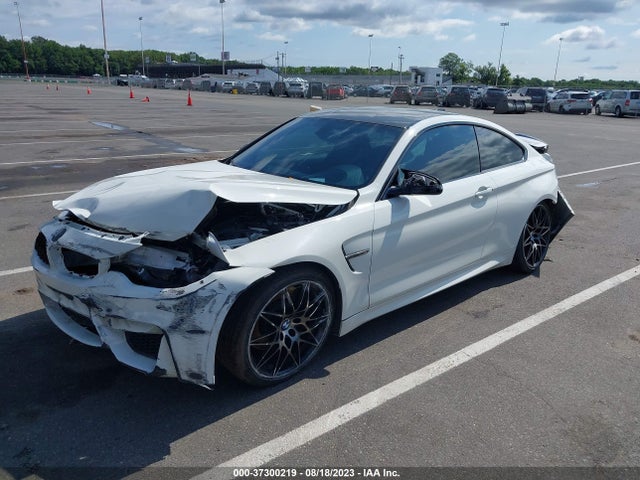BMW M4 2018 WBS4Y9C51JAC87524 Image 2