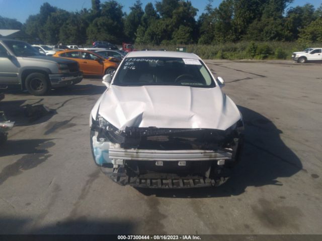 3FA6P0T94GR379505 Ford FUSION SE