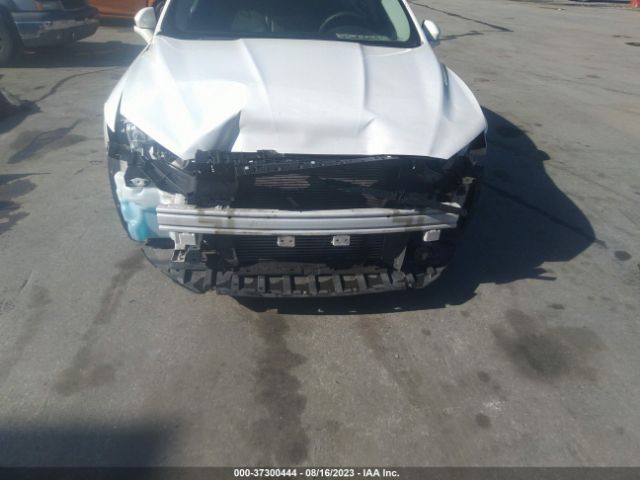 3FA6P0T94GR379505 Ford FUSION SE