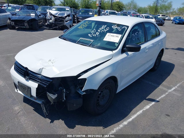 3VW2K7AJ2EM415602 Volkswagen Jetta Sedan S