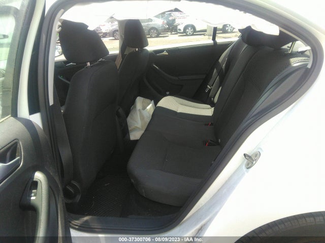 3VW2K7AJ2EM415602 Volkswagen Jetta Sedan S