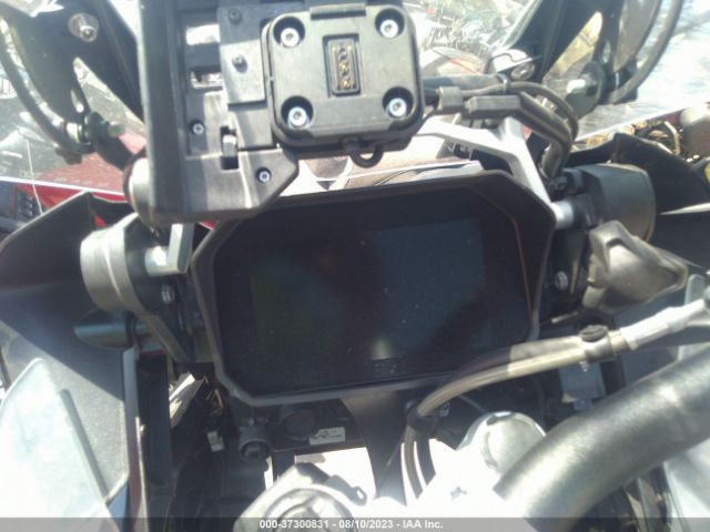 2022 BMW R 1250 WB10M1302N6F31663 Photo 6