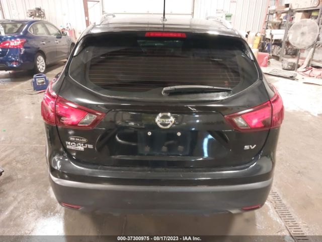 JN1BJ1CP9HW017489 Nissan Rogue Sport Sv