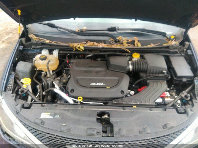 2C4RC1BGXHR815905 Chrysler Pacifica Touring-l