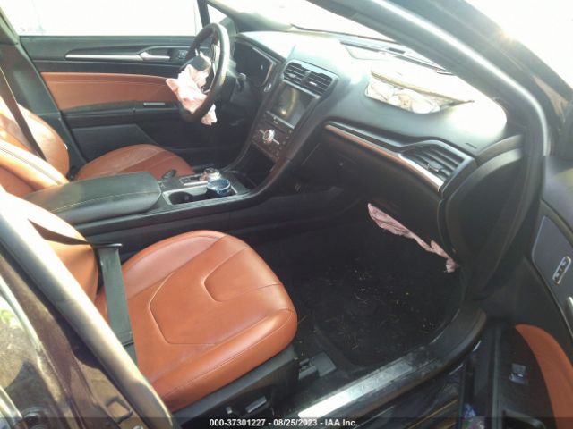 3FA6P0K92LR128364 Ford Fusion Titanium