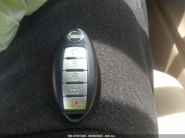 5N1AT2MV0HC846728 Nissan ROGUE SV