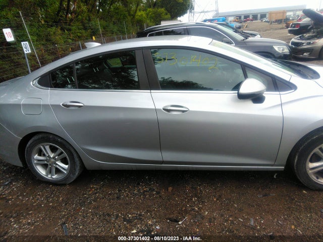 Chevrolet CRUZE LT 2018 1G1BE5SM4J7247451 Image 14