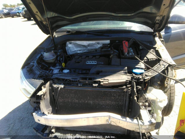 WA1JCCFS5HR004133 Audi Q3 Premium Plus