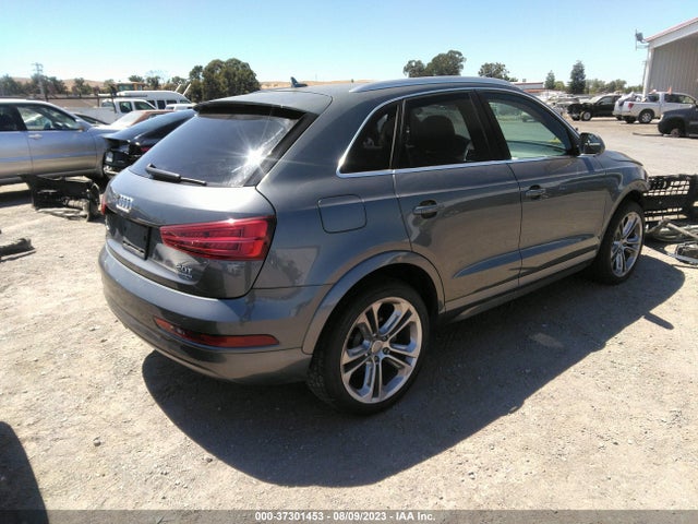WA1JCCFS5HR004133 Audi Q3 Premium Plus