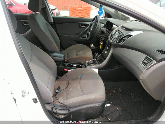 2016 HYUNDAI ELANTRA SE VIN: 5NPDH4AE5GH763480