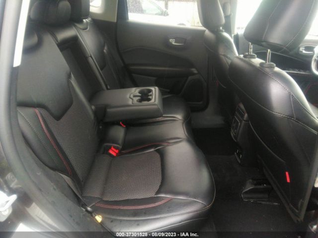 3C4NJDDB8JT451493 Jeep Compass Trailhawk