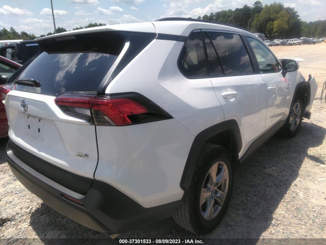 2022 TOYOTA RAV4 XLE VIN: 2T3W1RFV5NC180630