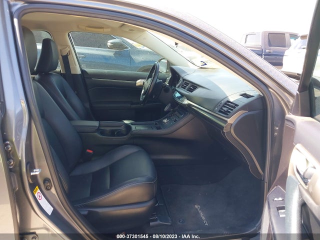 JTHKD5BHXG2263266 Lexus Ct 200h Hybrid
