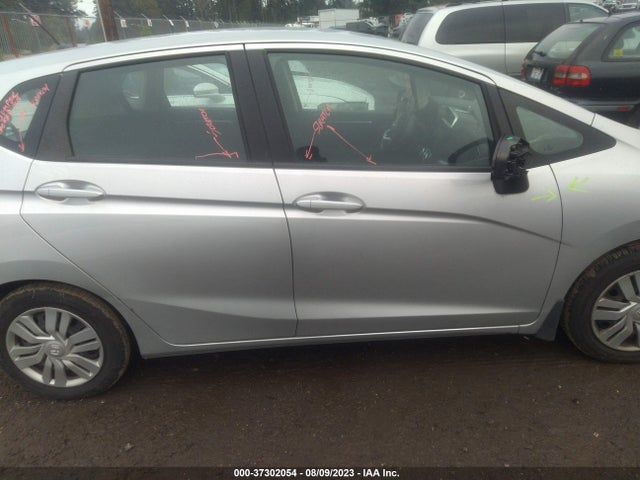 Honda FIT LX 2015 3HGGK5H55FM778002 Image 14