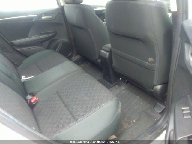 Honda FIT LX 2015 3HGGK5H55FM778002 Image 8