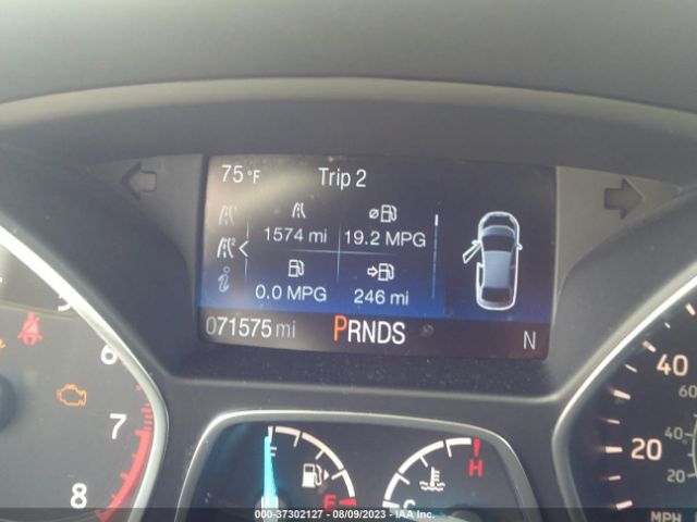 1FMCU0HD9JUD05382 Ford ESCAPE SEL