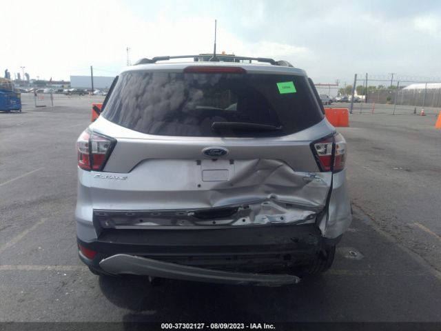 1FMCU0HD9JUD05382 Ford ESCAPE SEL