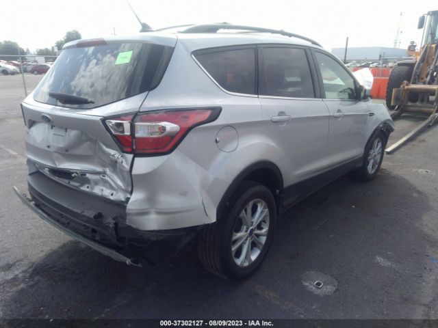 1FMCU0HD9JUD05382 Ford ESCAPE SEL