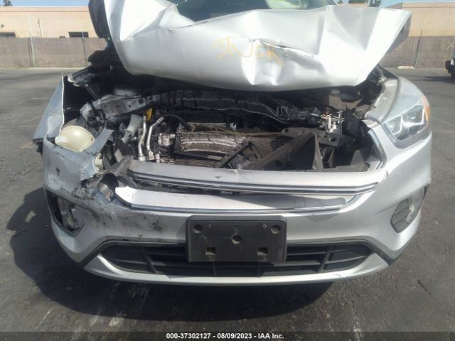 1FMCU0HD9JUD05382 Ford ESCAPE SEL