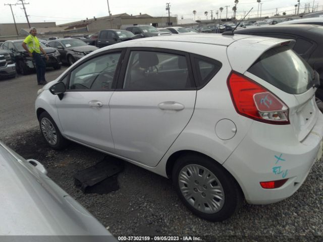 3FADP4TJ6GM144884 Ford FIESTA S