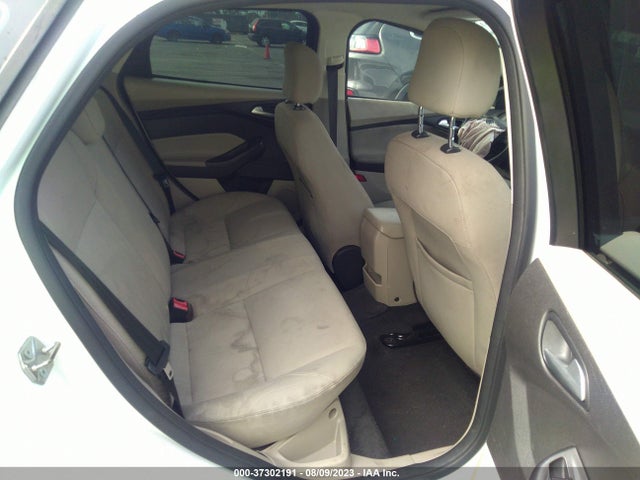 2015 FORD FOCUS SE VIN: 1FADP3F2XFL289358
