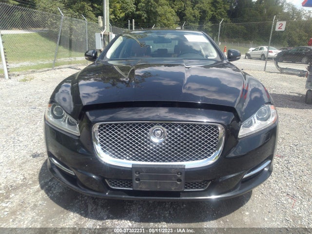 2012 JAGUAR XJ VIN: SAJWA2GBXCLV32998