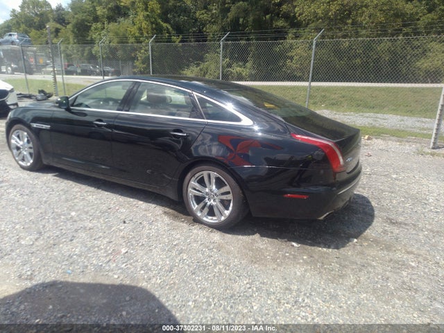 2012 JAGUAR XJ VIN: SAJWA2GBXCLV32998