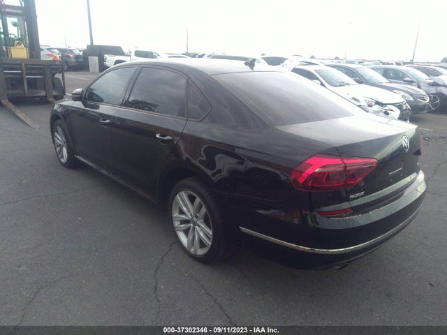 1VWLA7A31KC004536 Volkswagen Passat 2.0t Wolfsburg Edition