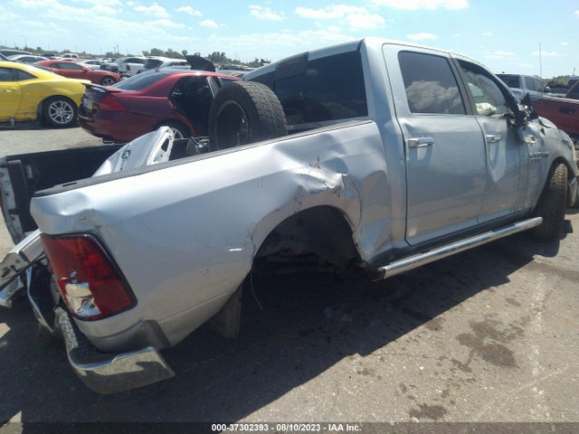 1C6RR6LT4JS255057 RAM 1500 Lone Star Silver