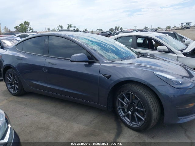 5YJ3E1EAXNF125893 Tesla MODEL 3