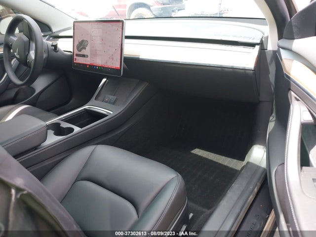 5YJ3E1EAXNF125893 Tesla MODEL 3