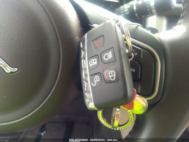 2017 JAGUAR XF SAJBE4BV9HCY27128 Photo 10