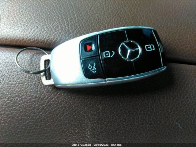 WDDZF4JB5HA084616 Mercedes-Benz E-class E 300
