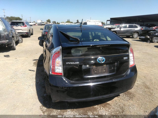 Toyota Prius Four 2015 JTDKN3DUXF1928801 Image 8