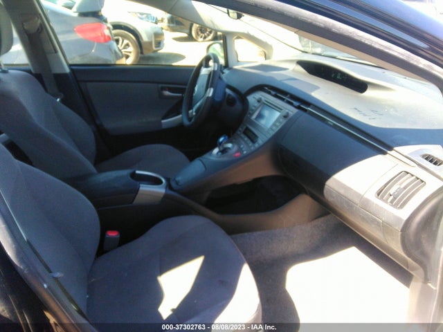 Toyota Prius Four 2015 JTDKN3DUXF1928801 Image 11