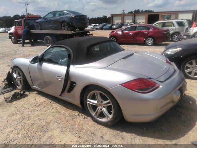 2010 PORSCHE BOXSTER WP0CA2A85AU710340 Photo 2