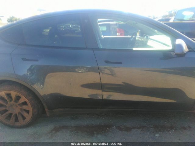 5YJYGDEE4MF275825 Tesla Model Y Long Range