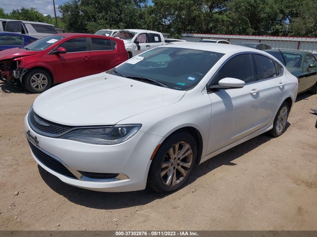 Chrysler 200 Limited 2015 1C3CCCAB9FN759011 Image 2