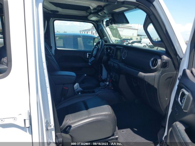 1C4HJXEN8MW697059 Jeep Wrangler Unlimited Sahara