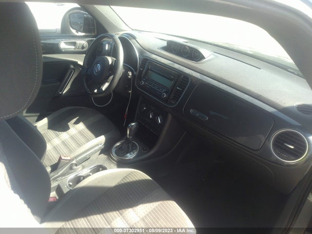 2012 VOLKSWAGEN BEETLE 2.0T TURBO VIN: 3VWV67AT2CM663686