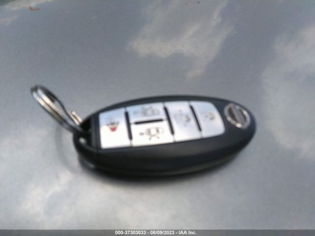 JN8AE2KP4H9170210 Nissan Quest Sv