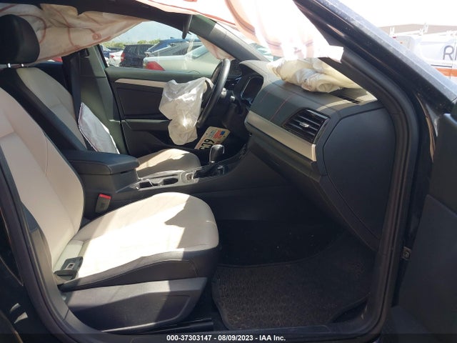 3VWC57BU1KM070482 Volkswagen Jetta S/se/r-line