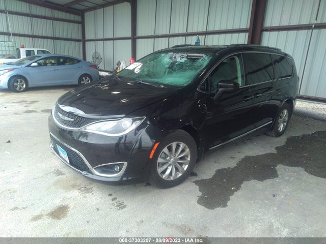 Chrysler Pacifica Touring L 2018 2C4RC1BG9JR120790 Image 2
