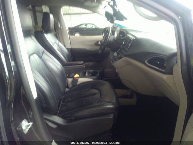 Chrysler Pacifica Touring L 2018 2C4RC1BG9JR120790 Image 5