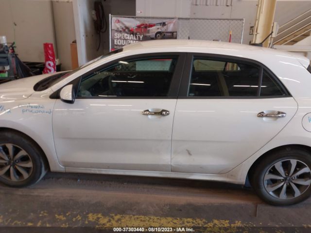 3KPA25AD5ME434201 KIA Rio 5-door S