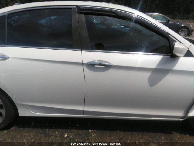 1HGCR2F52EA034722 Honda Accord Sedan Sport
